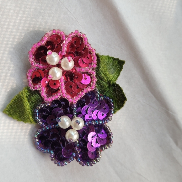 Lot of Vintage Floral Brooches - Picture 13 of 15